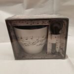 Tasse à café avec cuillère au motif musical